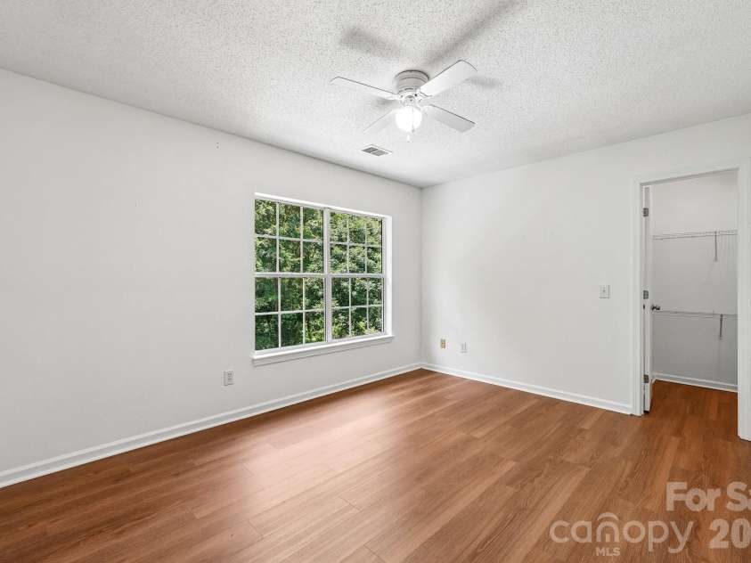 12119 Meadow Post Lane, Charlotte, NC 28269.  MLS# CAR4400578, YatesRealty ID 36736. 