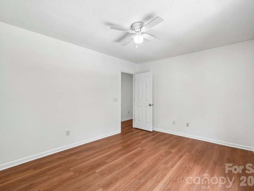 12119 Meadow Post Lane, Charlotte, NC 28269.  MLS# CAR4400578, YatesRealty ID 36736. 
