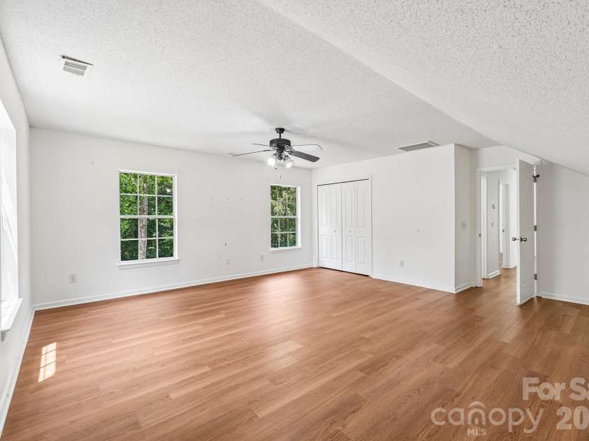 12119 Meadow Post Lane, Charlotte, NC 28269.  MLS# CAR4400578, YatesRealty ID 36736. 