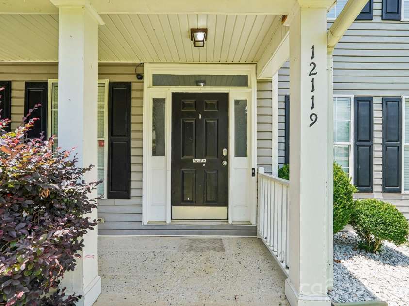 12119 Meadow Post Lane, Charlotte, NC 28269.  MLS# CAR4400578, YatesRealty ID 36736. 