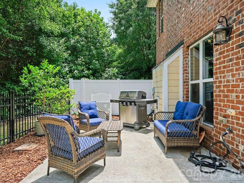 16247 Annahill Court, Charlotte, NC 28277.  MLS# CAR4397007, YatesRealty ID 36737. 