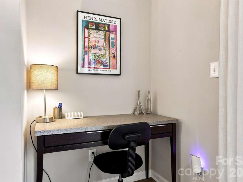 9031 J M Keynes Drive, Charlotte, NC 28262.  MLS# CAR4406099, YatesRealty ID 36738. Nook in Great Room