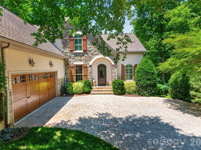 5138 Watermead Lane, Belmont, NC 28012.  MLS# CAR4382710, YatesRealty ID 36739. 