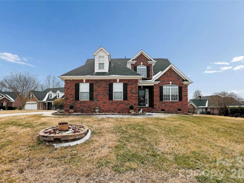 842 Treva Anne Drive, Concord, NC 28027.  MLS# CAR4317215, YatesRealty ID 3674. Front view