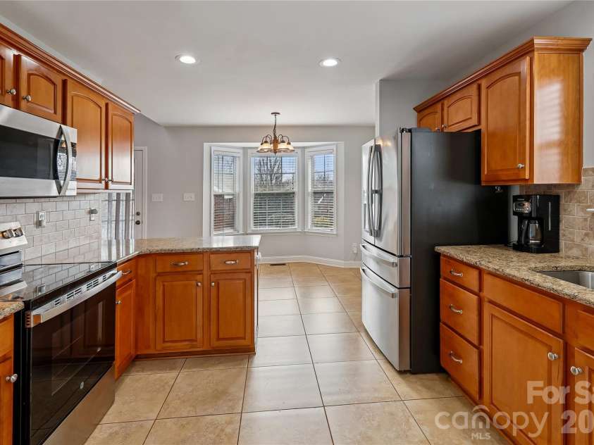 842 Treva Anne Drive, Concord, NC 28027.  MLS# CAR4317215, YatesRealty ID 3674. Kitchen