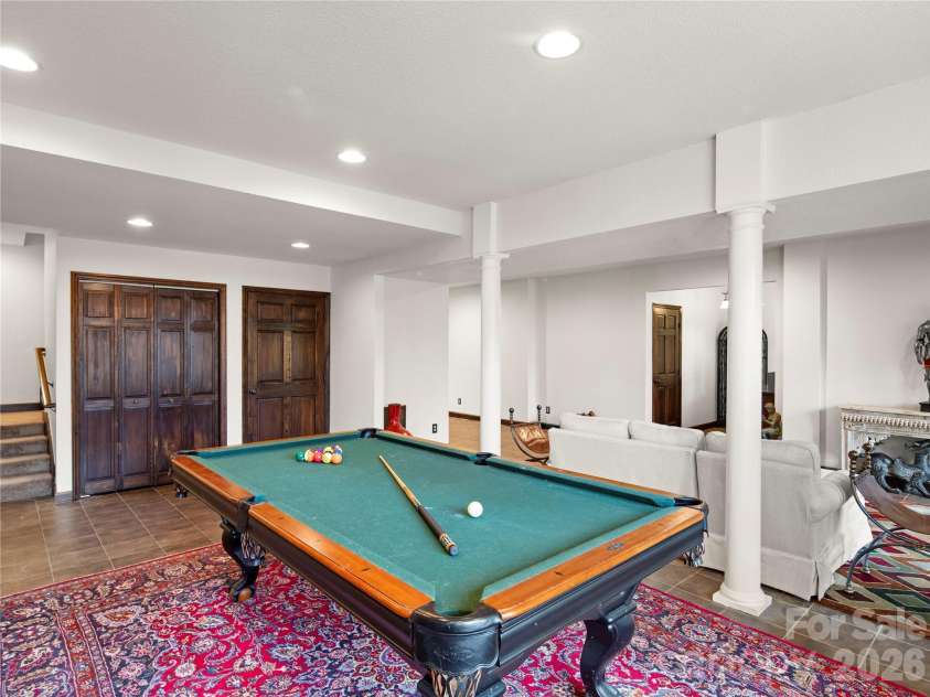 105 Braeside Circle, Asheville, NC 28803.  MLS# CAR4383221, YatesRealty ID 36740. 