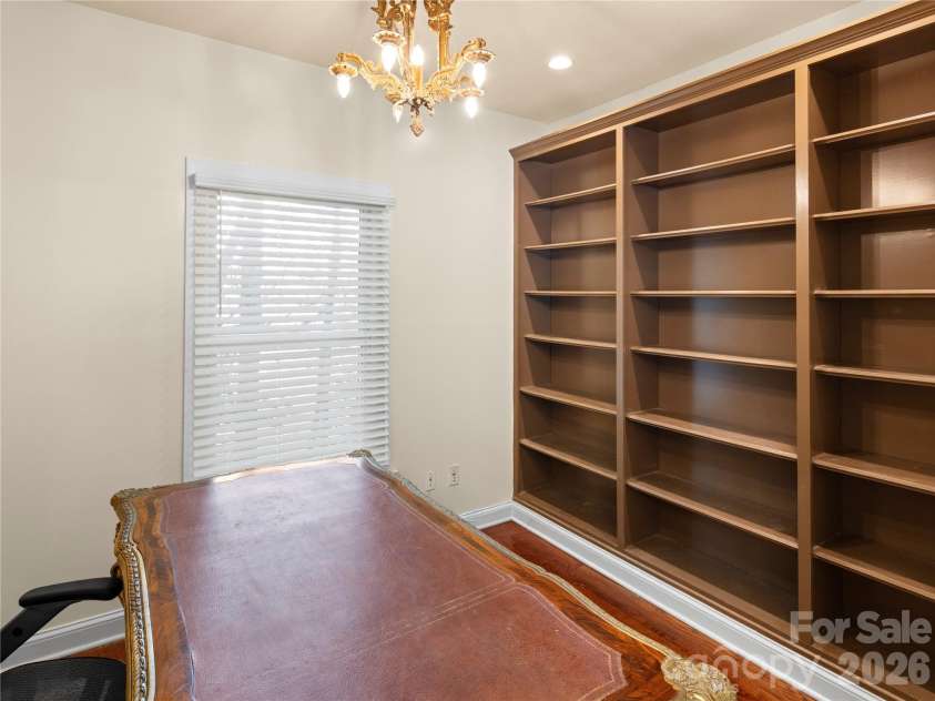 105 Braeside Circle, Asheville, NC 28803.  MLS# CAR4383221, YatesRealty ID 36740. Office or den