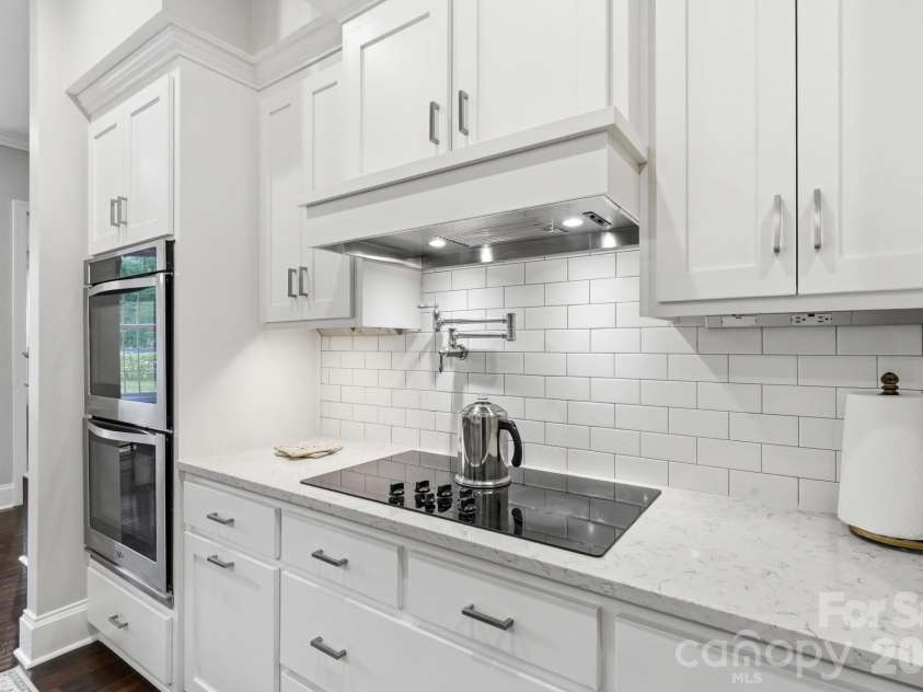 1150 Oak Trail Circle, Concord, NC 28025.  MLS# CAR4399112, YatesRealty ID 36741. 