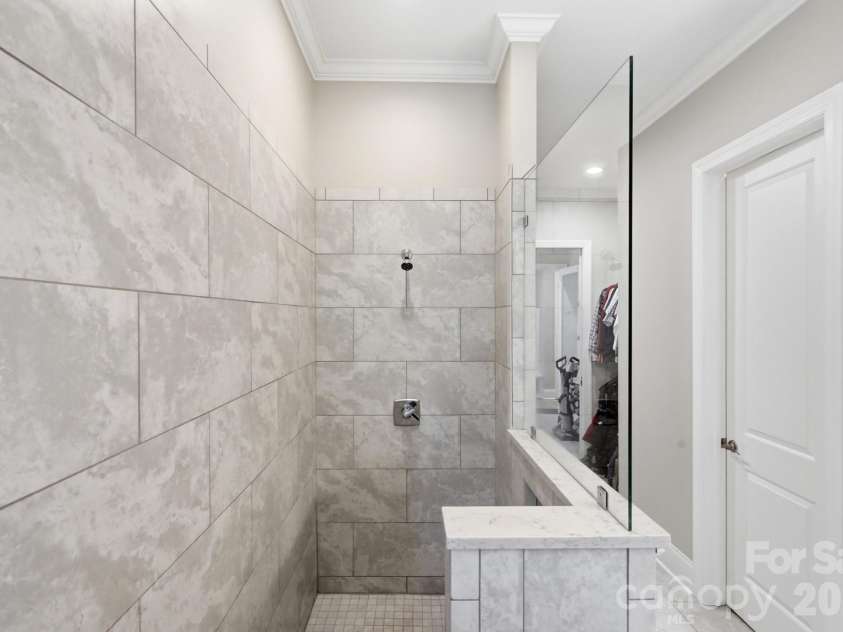 1150 Oak Trail Circle, Concord, NC 28025.  MLS# CAR4399112, YatesRealty ID 36741. 