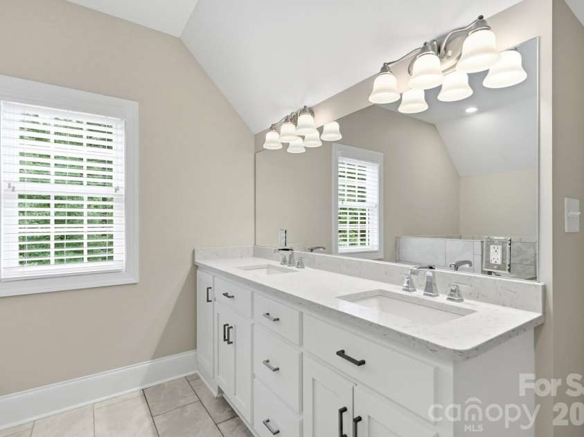 1150 Oak Trail Circle, Concord, NC 28025.  MLS# CAR4399112, YatesRealty ID 36741. 