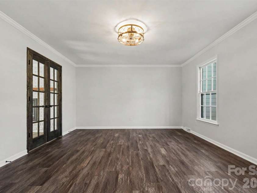 4108 Wimbledon Drive, Dallas, NC 28034.  MLS# CAR4402629, YatesRealty ID 36742. Flex Room - Office or Dining or Additional Living Space