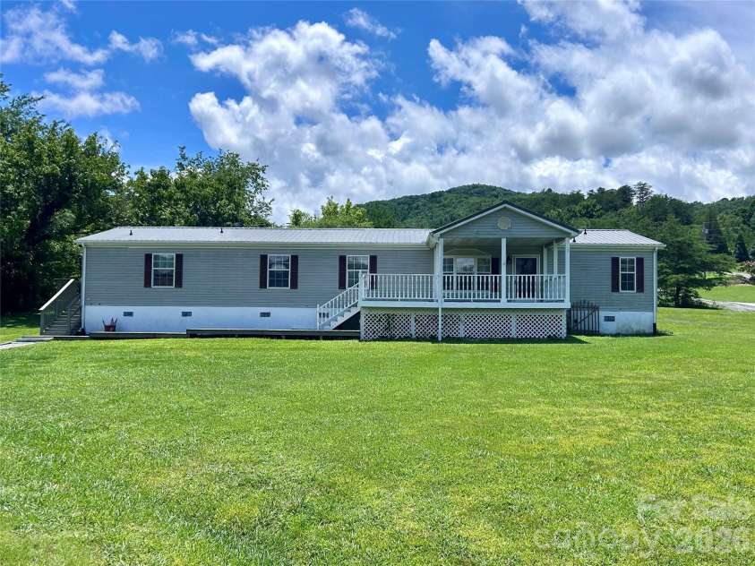 755 Fairview Loop, Hot Springs, NC 28743.  MLS# CAR4402205, YatesRealty ID 36744. 