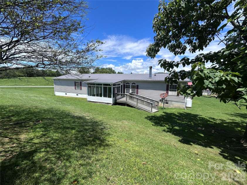 755 Fairview Loop, Hot Springs, NC 28743.  MLS# CAR4402205, YatesRealty ID 36744. 