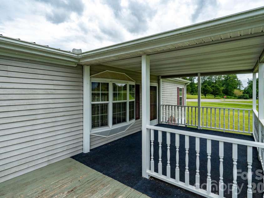 755 Fairview Loop, Hot Springs, NC 28743.  MLS# CAR4402205, YatesRealty ID 36744. 