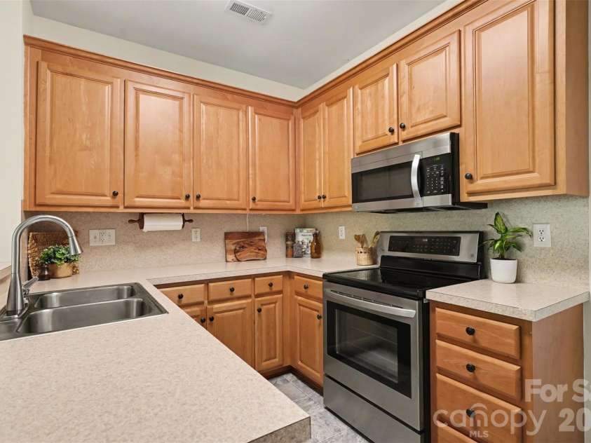 2417 Granville Place, Monroe, NC 28110.  MLS# CAR4365823, YatesRealty ID 36745. 