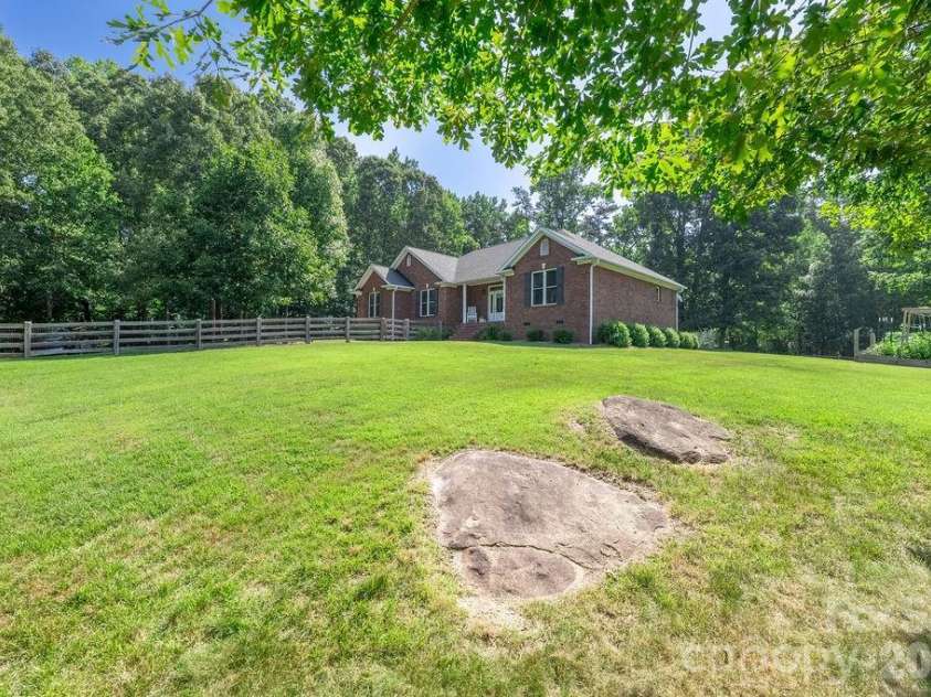 625 Jackson Road, Salisbury, NC 28146.  MLS# CAR4398885, YatesRealty ID 36746. 