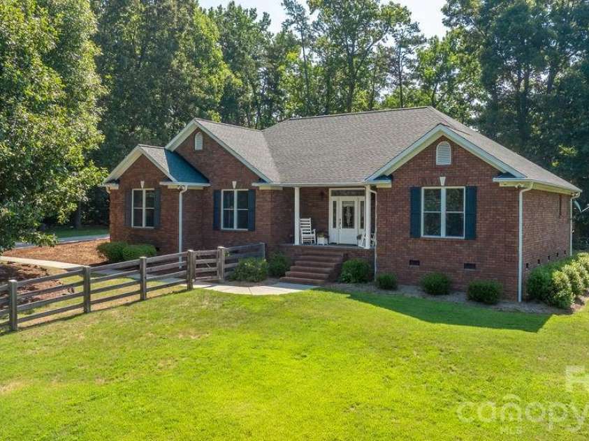 625 Jackson Road, Salisbury, NC 28146.  MLS# CAR4398885, YatesRealty ID 36746. 