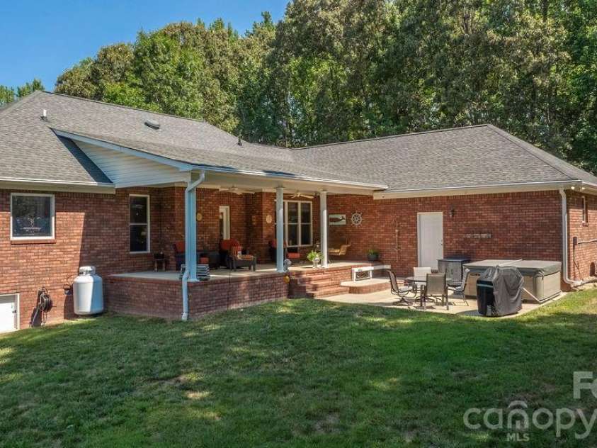 625 Jackson Road, Salisbury, NC 28146.  MLS# CAR4398885, YatesRealty ID 36746. 