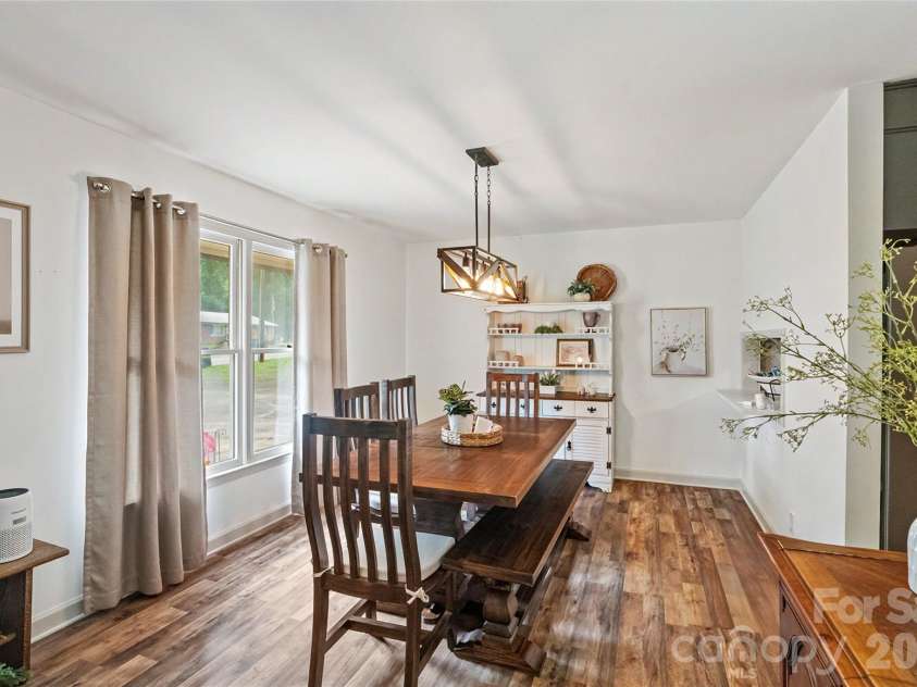 400 Westover Drive, Monroe, NC 28112.  MLS# CAR4402421, YatesRealty ID 36747. 