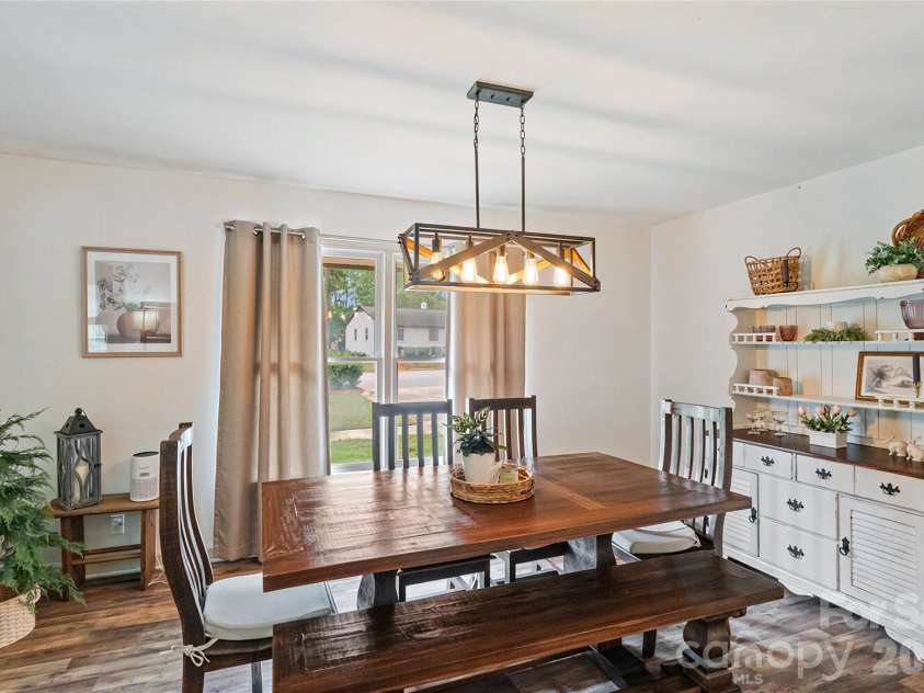 400 Westover Drive, Monroe, NC 28112.  MLS# CAR4402421, YatesRealty ID 36747. 