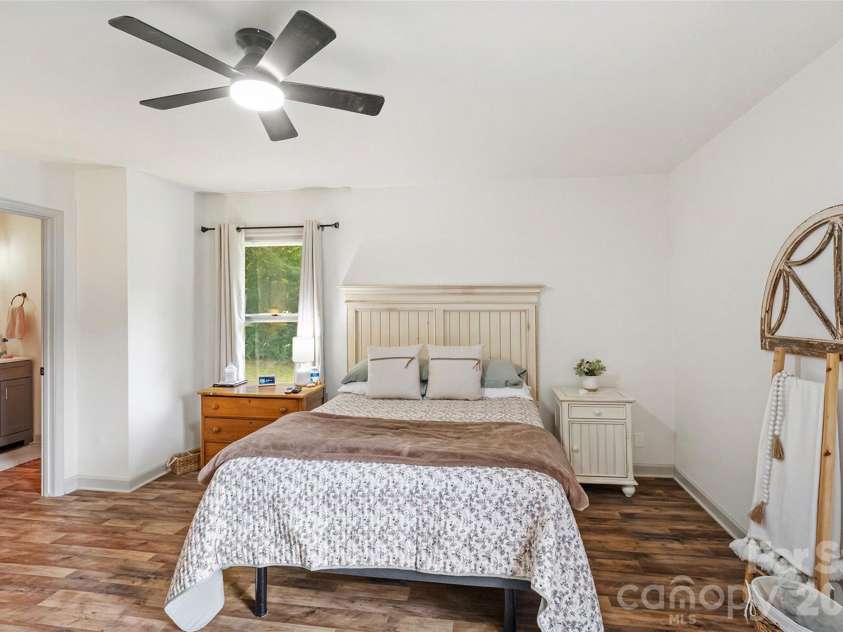 400 Westover Drive, Monroe, NC 28112.  MLS# CAR4402421, YatesRealty ID 36747. 