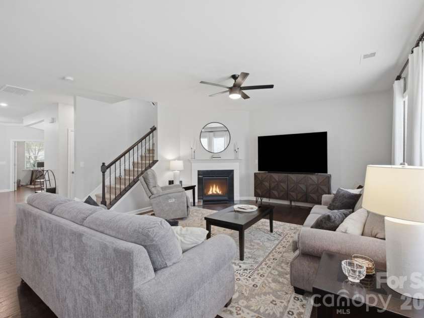8107 Belfort Forest Lane, Huntersville, NC 28078.  MLS# CAR4401456, YatesRealty ID 36748. 