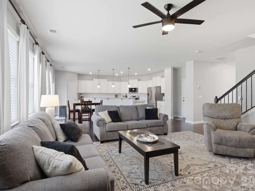 8107 Belfort Forest Lane, Huntersville, NC 28078.  MLS# CAR4401456, YatesRealty ID 36748. 