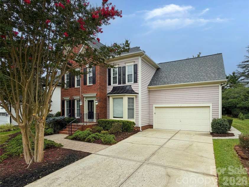6930 Royce Court, Charlotte, NC 28277.  MLS# CAR4402891, YatesRealty ID 36749. 