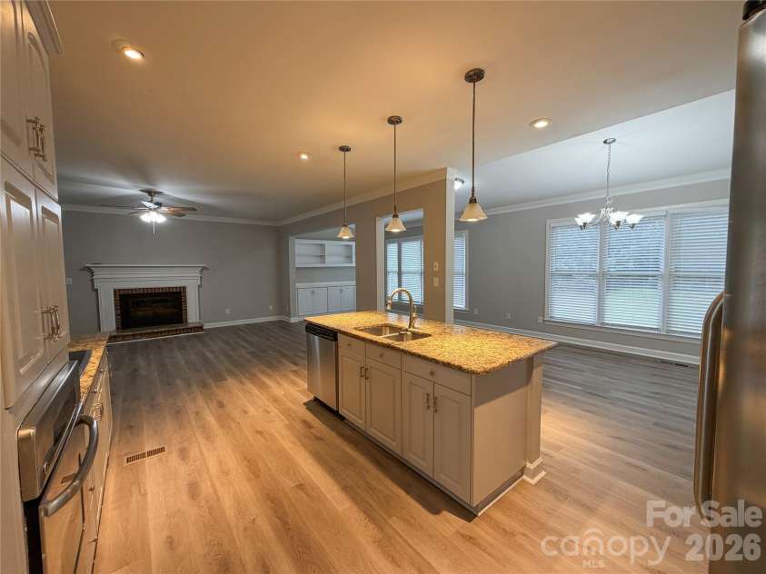 6930 Royce Court, Charlotte, NC 28277.  MLS# CAR4402891, YatesRealty ID 36749. 
