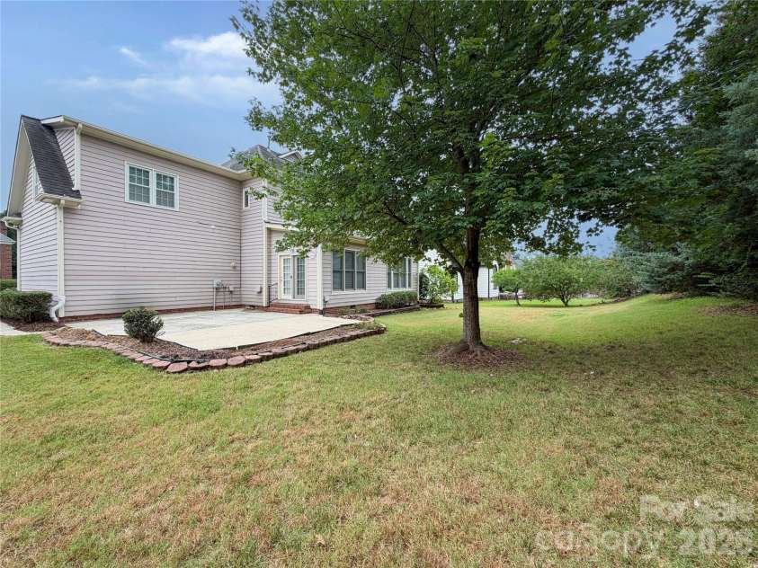 6930 Royce Court, Charlotte, NC 28277.  MLS# CAR4402891, YatesRealty ID 36749. 