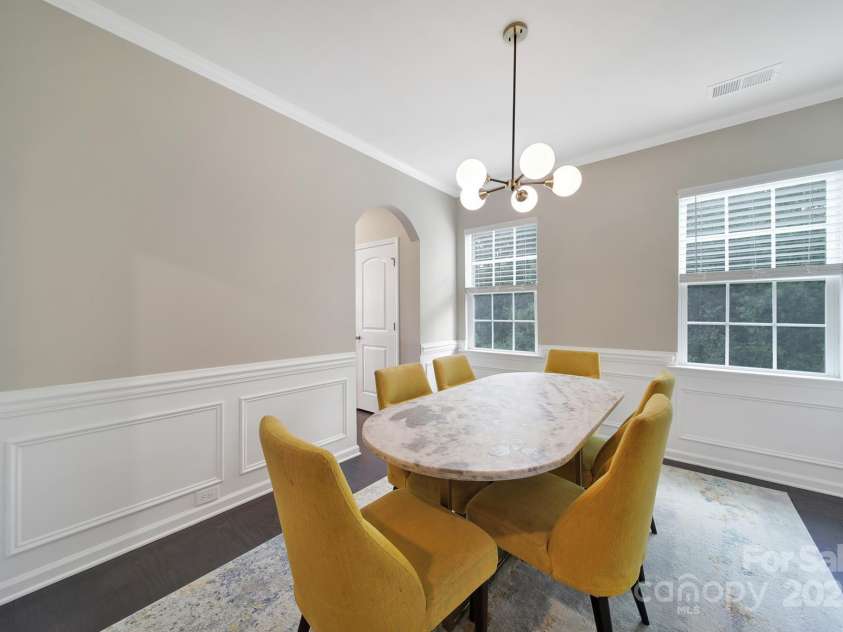 17237 Rider Wood Lane, Charlotte, NC 28278.  MLS# CAR4331462, YatesRealty ID 3675. 