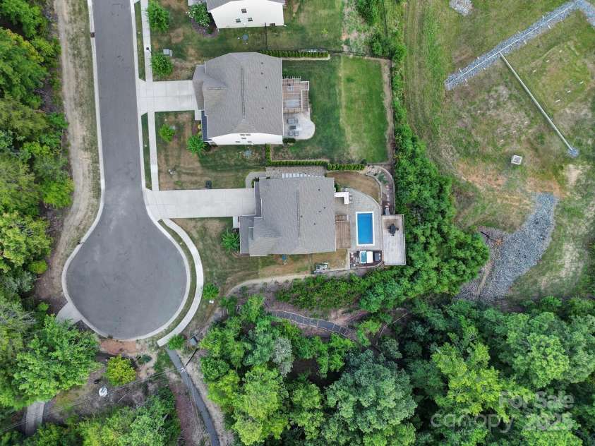 17237 Rider Wood Lane, Charlotte, NC 28278.  MLS# CAR4331462, YatesRealty ID 3675. 