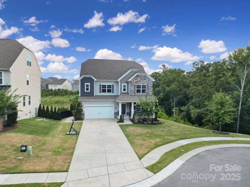 17237 Rider Wood Lane, Charlotte, NC 28278.  MLS# CAR4331462, YatesRealty ID 3675. 