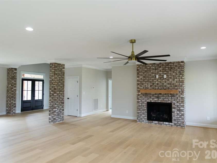 2935 Tavistock Lane, Lincolnton, NC 28092.  MLS# CAR4404042, YatesRealty ID 36750. 