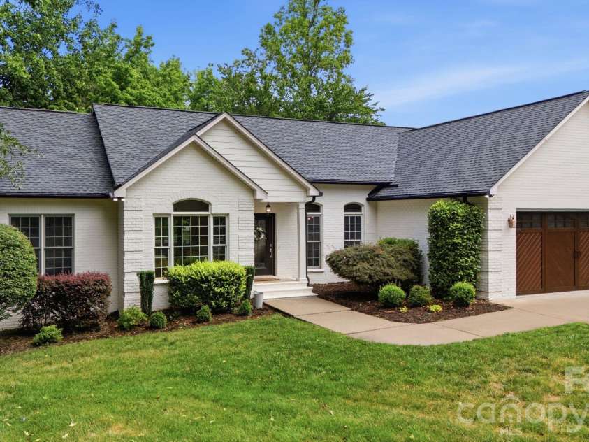 7559 Rabbit Circle, Denver, NC 28037.  MLS# CAR4396280, YatesRealty ID 36753. 