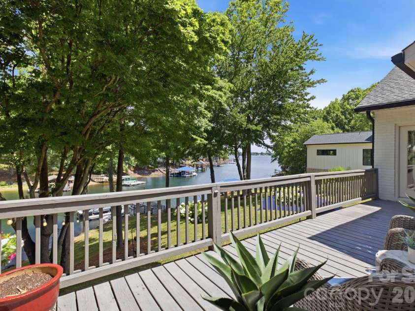 7559 Rabbit Circle, Denver, NC 28037.  MLS# CAR4396280, YatesRealty ID 36753. 