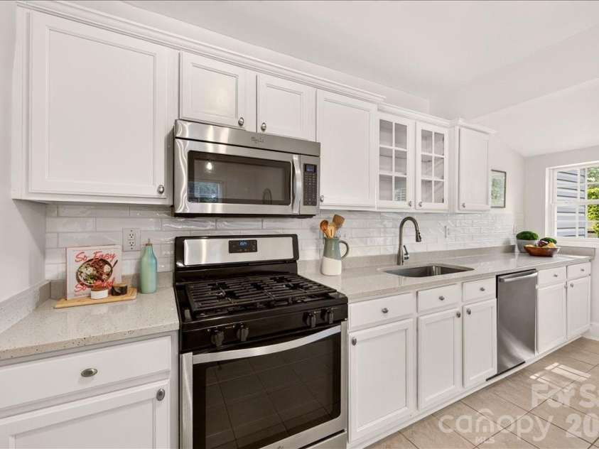 1808 Truman Road, Charlotte, NC 28205.  MLS# CAR4397533, YatesRealty ID 36754. Cabinetry storage galore!