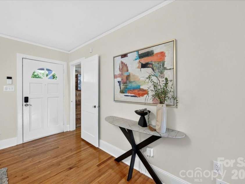 1808 Truman Road, Charlotte, NC 28205.  MLS# CAR4397533, YatesRealty ID 36754. Heading upstairs