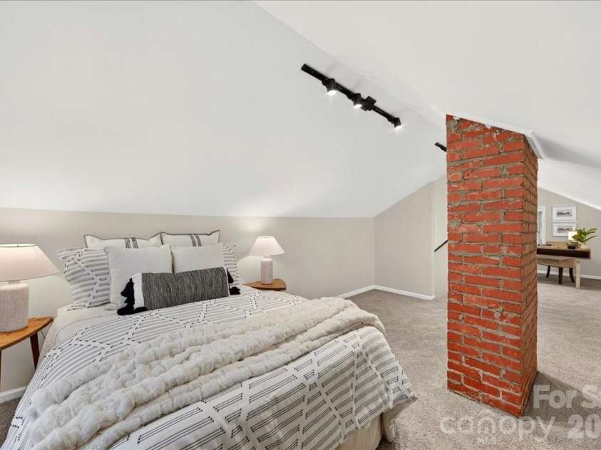 1808 Truman Road, Charlotte, NC 28205.  MLS# CAR4397533, YatesRealty ID 36754. Upstairs bedroom #3 + flex space