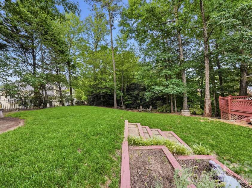7205 Watersreach Lane, Charlotte, NC 28277.  MLS# CAR4390371, YatesRealty ID 36755. 