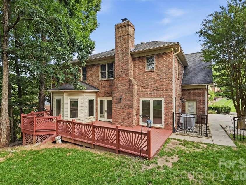 7205 Watersreach Lane, Charlotte, NC 28277.  MLS# CAR4390371, YatesRealty ID 36755. 