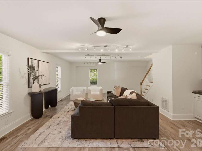 7205 Watersreach Lane, Charlotte, NC 28277.  MLS# CAR4390371, YatesRealty ID 36755. 