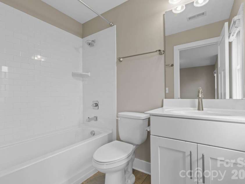 129 Grandin Road, Charlotte, NC 28208.  MLS# CAR4401229, YatesRealty ID 36756. Guest Bathroom