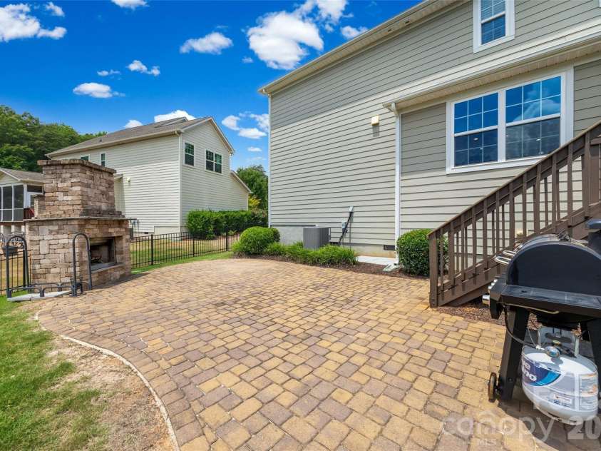 1016 Currituck Way, York, SC 29745.  MLS# CAR4389267, YatesRealty ID 36759. 