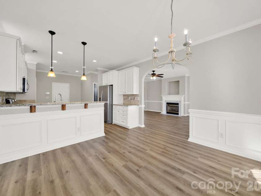 1441 Hammond Drive, Matthews, NC 28104.  MLS# CAR4342095, YatesRealty ID 3676. 