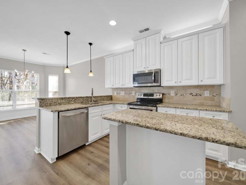 1441 Hammond Drive, Matthews, NC 28104.  MLS# CAR4342095, YatesRealty ID 3676. 