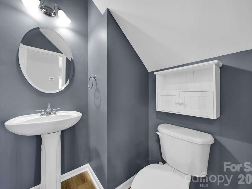 1441 Hammond Drive, Matthews, NC 28104.  MLS# CAR4342095, YatesRealty ID 3676. 