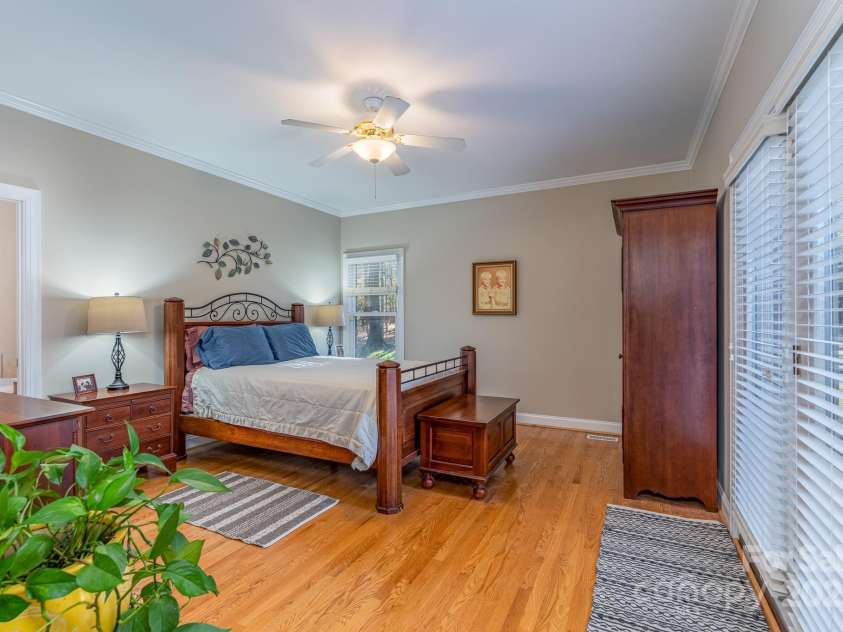 204 Vanderbilt Drive, York, SC 29745.  MLS# CAR4329588, YatesRealty ID 3676. Spacious primary bedroom with gleaming hardwoods 