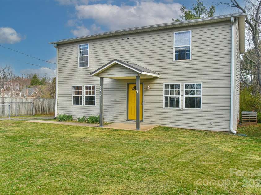 580 Fairview Road, Asheville, NC 28803.  MLS# CAR4235228, YatesRealty ID 3676. 