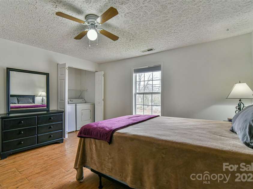 580 Fairview Road, Asheville, NC 28803.  MLS# CAR4235228, YatesRealty ID 3676. 